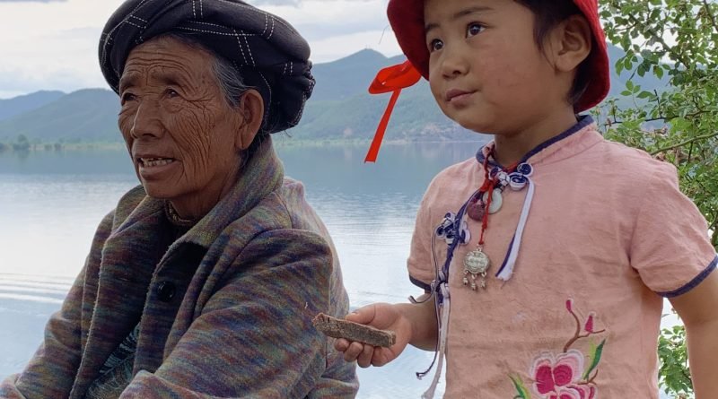 Documentário Reino das Mulheres traz um olhar atento às sociedades matriarcais