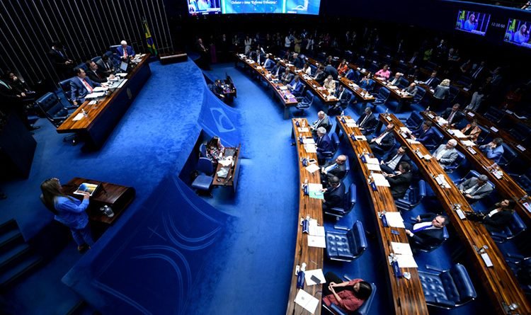 Congresso promulga PEC 45/19 e reforma tributária avança no Brasil