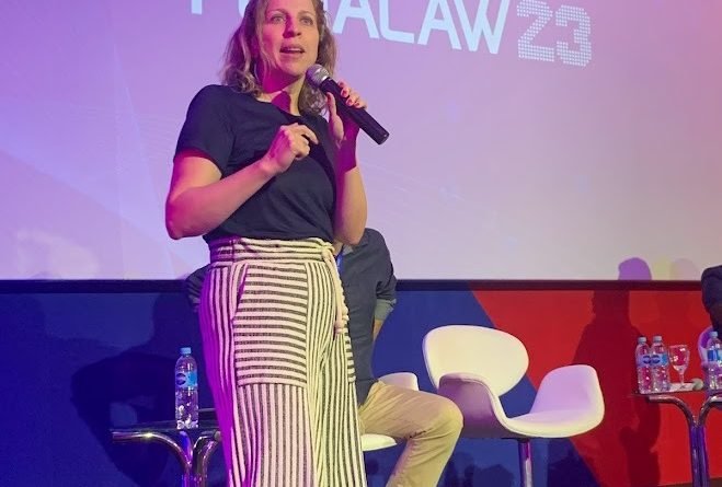 Simone Minassian é a nova Head de Eficiência da Lex Design