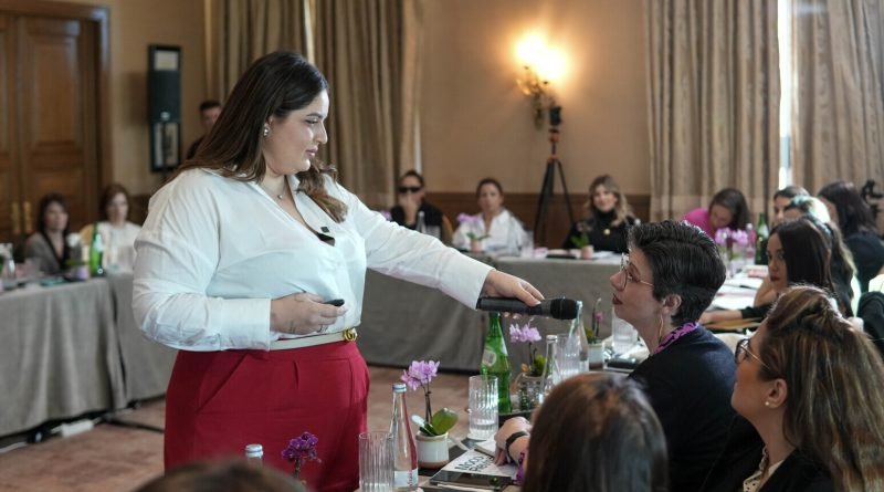 Brasileira lidera Mesa de Negócios para mulheres em Portugal