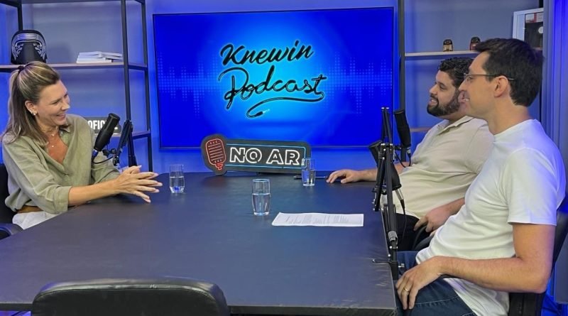 Janaina Weigel é a nova convidada do Knewin Podcast