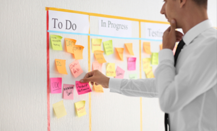 Parceria entre Propay e Oitchau lança soluções tecnológicas de gestão de tempo