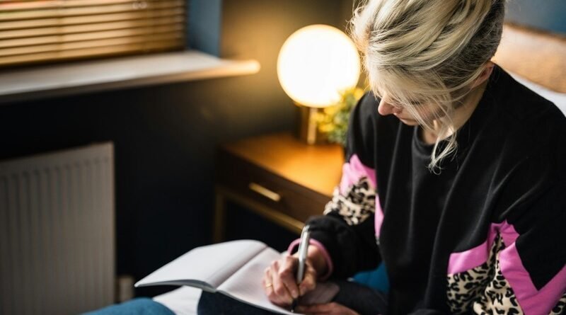 Alexandre Perobelli lança ficção "Diário de Carol"