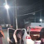 Veja momento em que criminosos são presos por assaltar e fazer motorista de app refém em Manaus