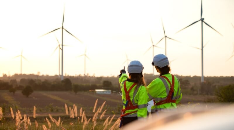 Brasil: 44% das empresas pretendem contratar em 2025