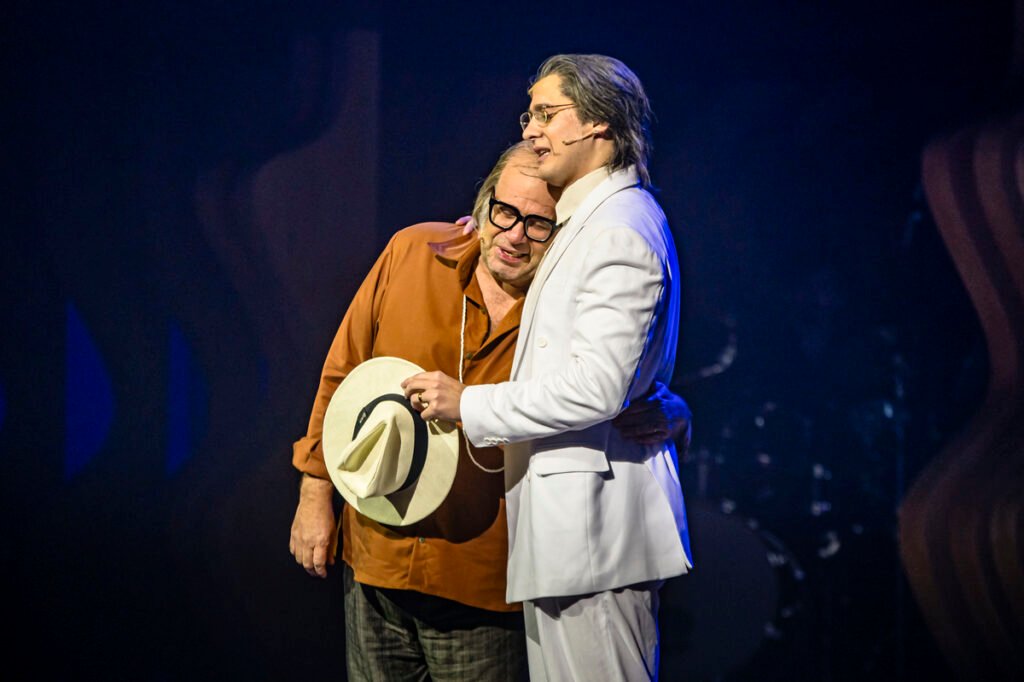 Tom Jobim Musical estreia em São Paulo no Teatro Villa Lobos