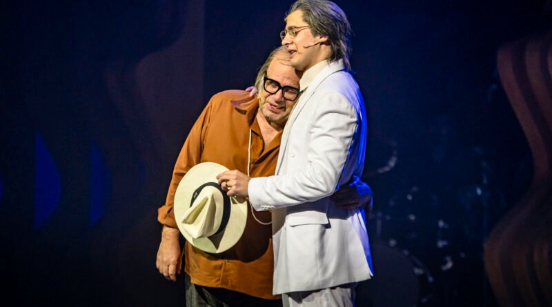 Tom Jobim Musical estreia em São Paulo no Teatro Villa Lobos