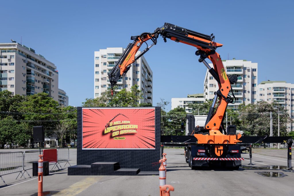 Palfinger lança concurso para operadores de guindaste