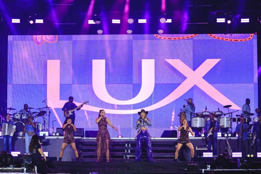Lux estreia campanha "Energia de Cheirosa" com Ivete Sangalo