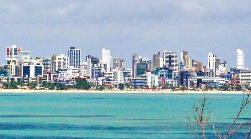 João Pessoa desponta no turismo e tem boom imobiliário