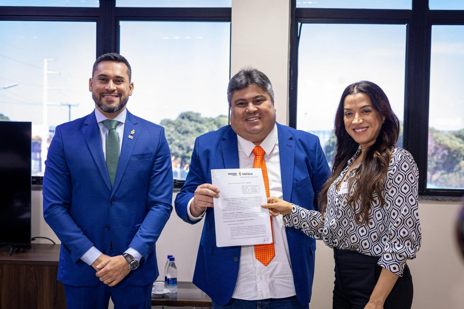 Câmara Municipal de Manaus e Procon Manaus assinam termo para ampliar atendimento da Comissão de Defesa do Consumidor