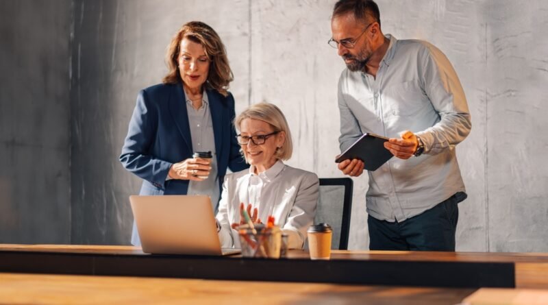 Empresas descobrem estratégia na retenção de Baby Boomers
