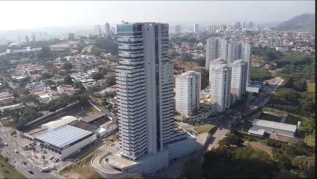 Jundiaí recebe o 1º evento do mundo com tatuagens feitas a 140 metros de altura