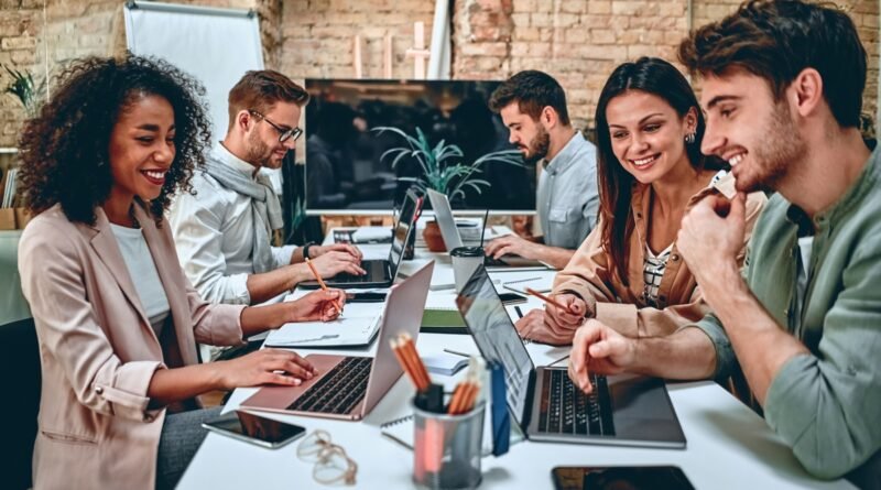 Smart workspaces otimizam tarefas e colaboração corporativa