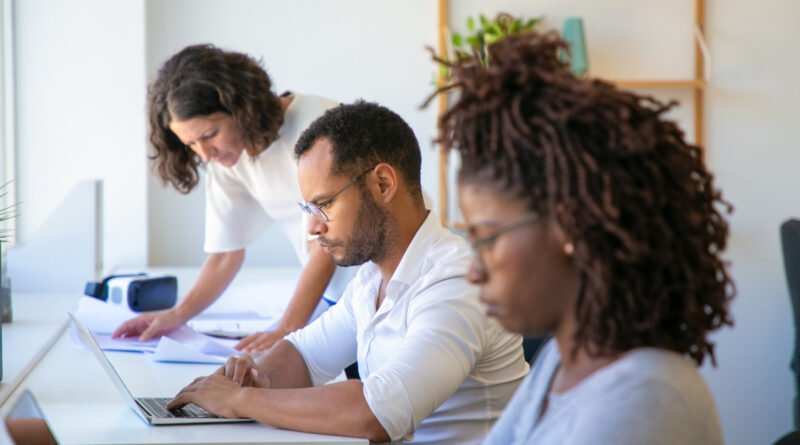 Bom Dia RH discute como a inovação está transformando a educação corporativa