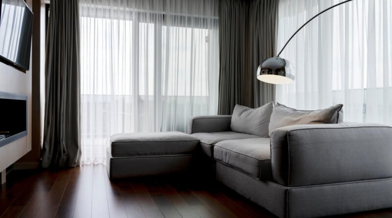 Limpeza de cortinas residenciais e comerciais exige atenção