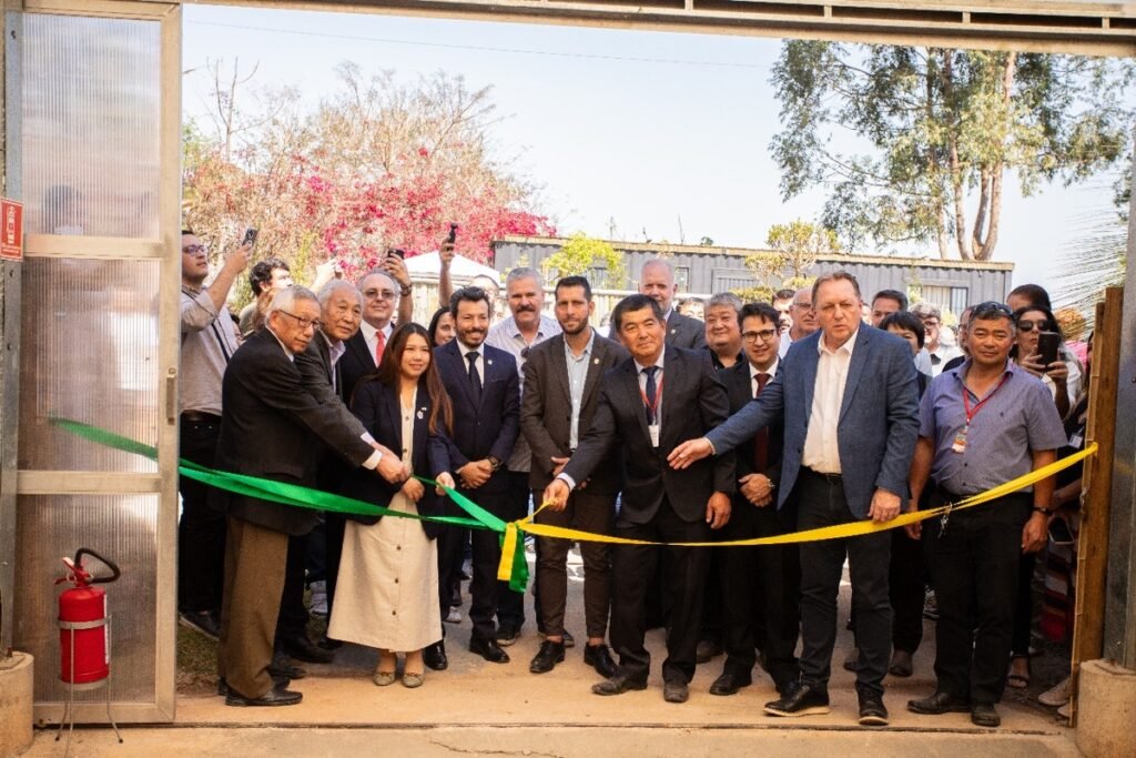 Festa de Flores reúne autoridades e grande público