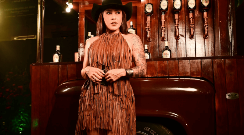 Com Lauana Prado, Old Parr expande presença no universo sertanejo
