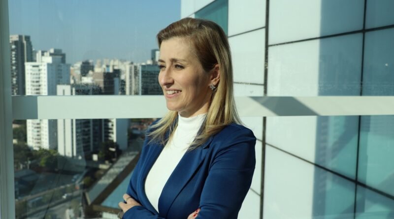 Mulheres no comando: Fibra Corretora de Seguros anuncia diretora