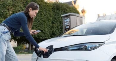 Condomínios têm até 2026 para se adequar a carros elétricos