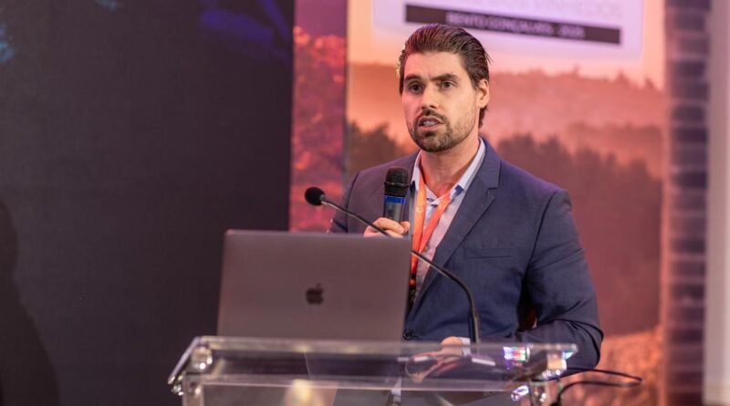 Dr. Fernando Zanol representa SC em simpósio nacional