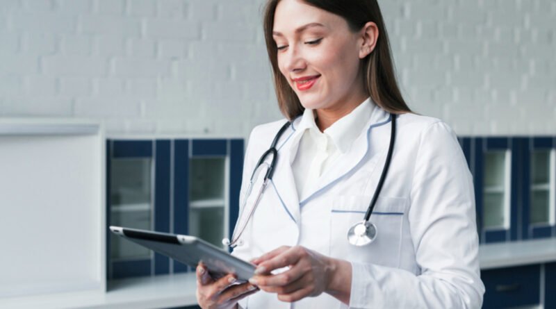 Médicos investem em tráfego pago para crescer online