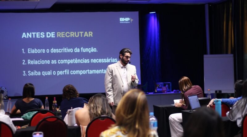 Febracis desenvolve treinamentos corporativos personalizados