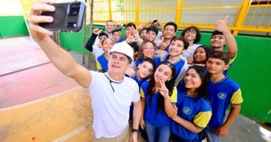 Prefeito David Almeida vistoria obras de escolas municipais e anuncia entregas em novembro