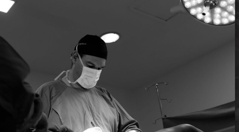 Médico especialista de Florianópolis orienta sobre lipedema