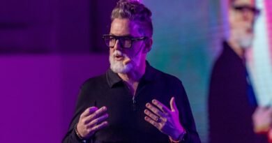 RD Summit: Neil Redding discute futuro da IA nos negócios