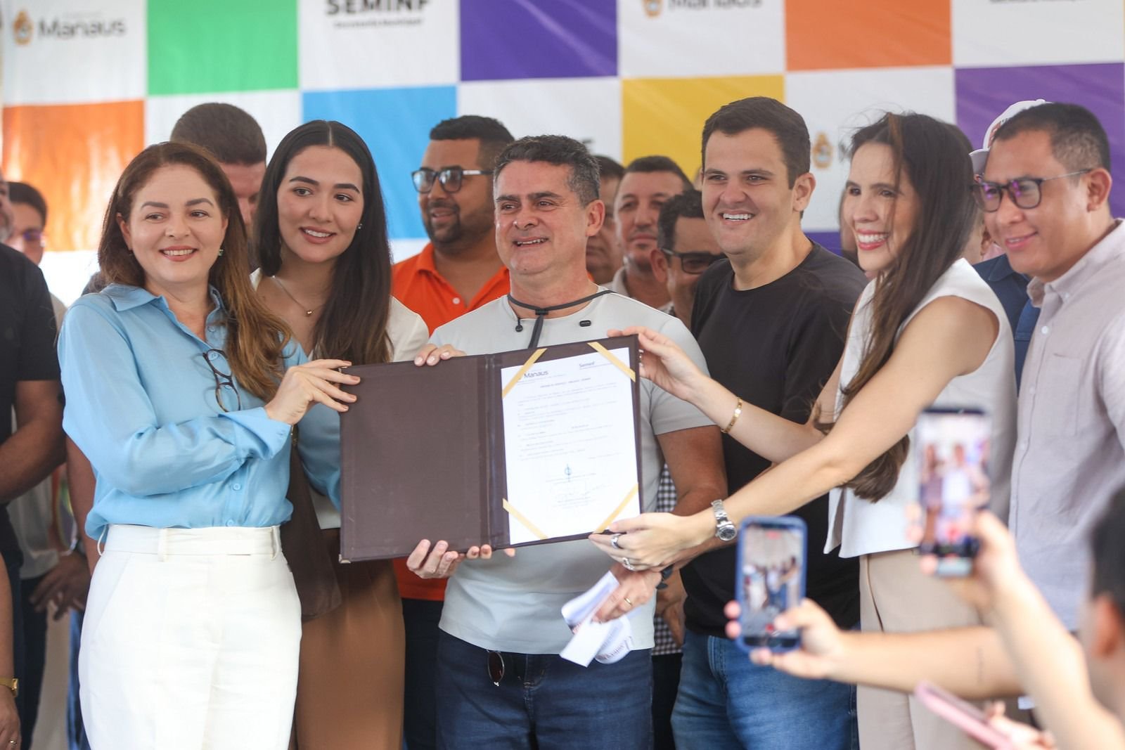 Prefeitura de Manaus assina ordem de serviço de complexo viário “Passarão”, que homenageia fundador do Grupo Chibatão