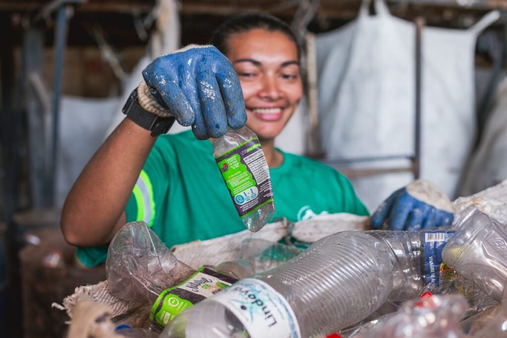 Decreto sobre plástico define metas de reciclagem até 2026