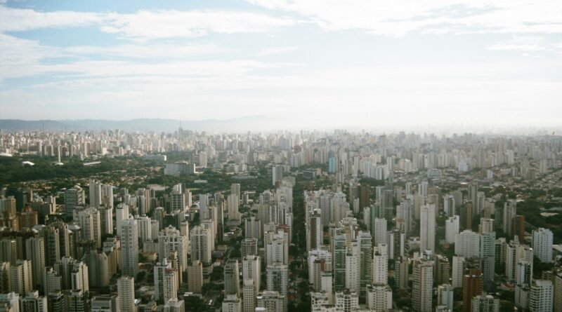 São Paulo registra salto no preço do metro quadrado