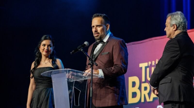 Tudo Para Brasileiros realiza premiação no Hard Rock Orlando