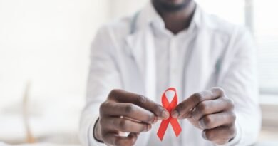 Dezembro Vermelho reforça alerta para HIV e outras ISTs