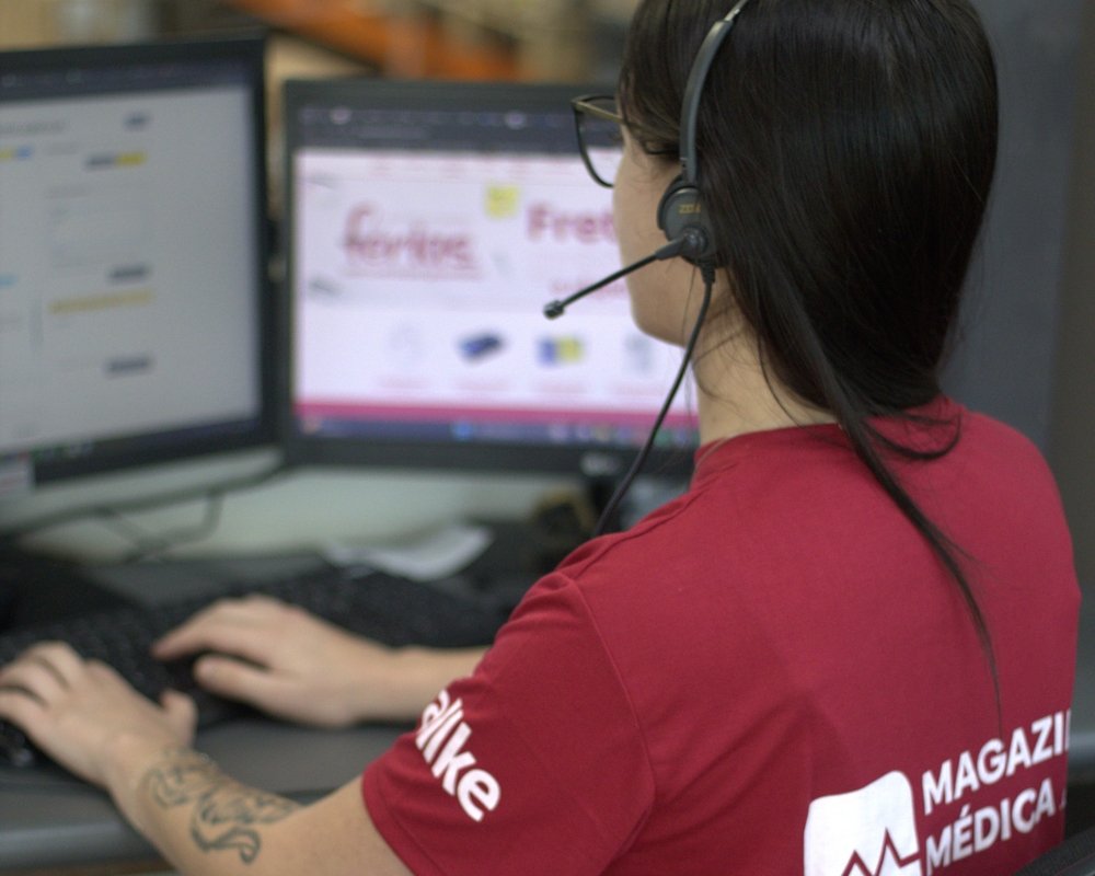 Atendimento digital combina tecnologia e recursos humanos