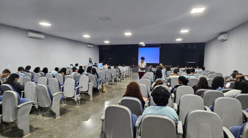 Pesquisa mapeia saúde socioemocional dos estudantes da rede pública no DF