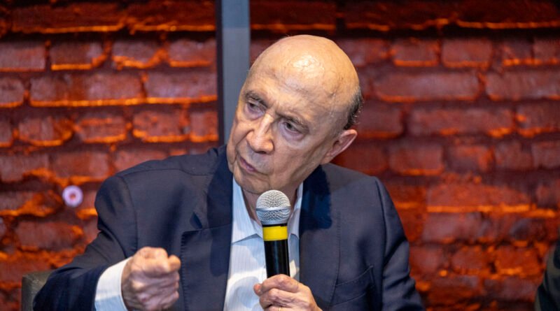 Pagos debate regulação e economia com ex-ministro