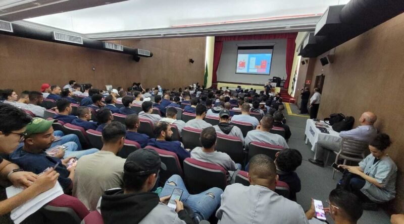 Empresa capacita mais de 20 mil profissionais na área de elétrica em 2025