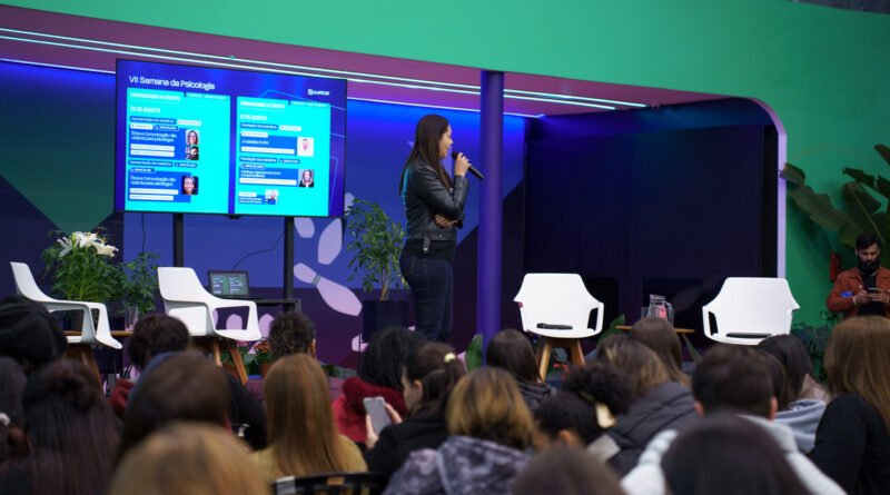 UniFECAF lança capacitação em ensino inclusivo
