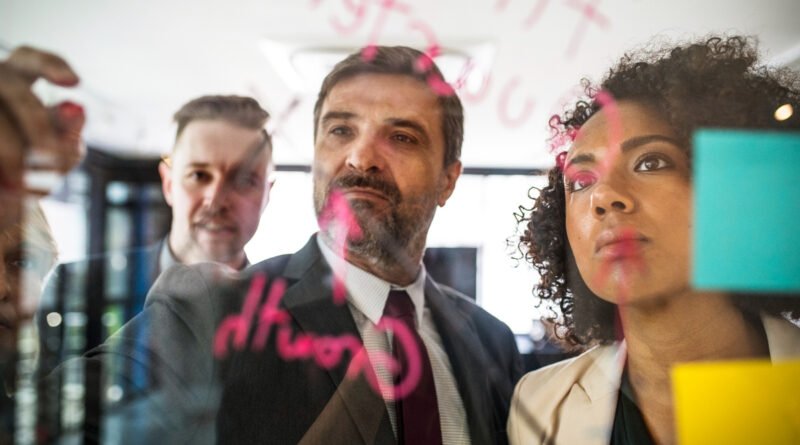 Liderança e critério moldam mais do que a marca