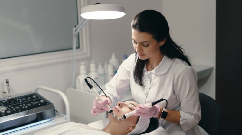 Dia do dermatologista reforça nova lógica skincare