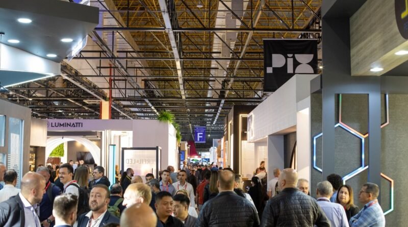 Eventos da RX no Brasil geram mais de 2 milhões de leads no ciclo 2024-2025