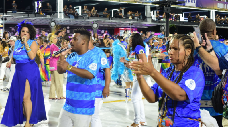 Embaixadores da Alegria abre o Desfile das Campeãs 2026 com inclusão no sábado