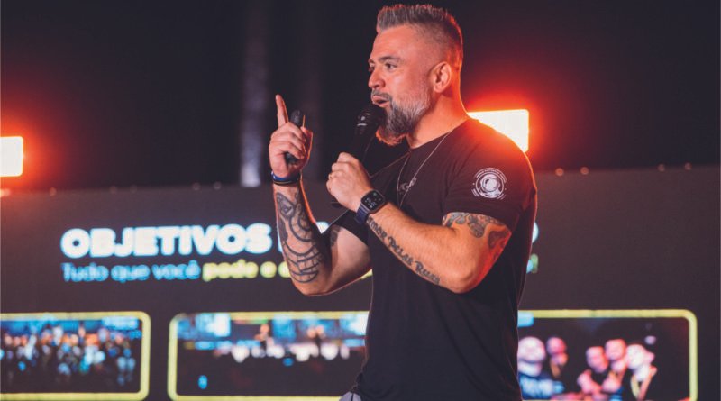 Robson V. Leite desenvolve métodos para agências digitais