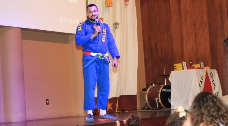Jiu-Jitsu promove disciplina, confiança e inclusão social