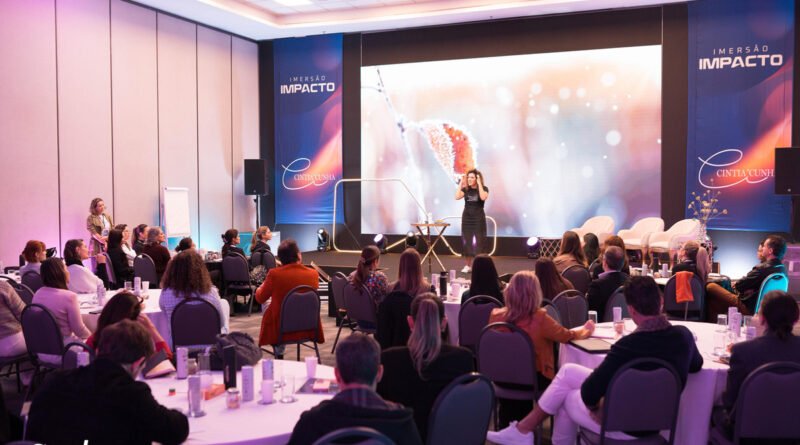 Dra. Cintia Cunha lidera imersão em gestão médica