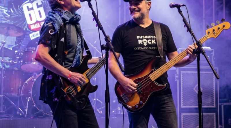 Arnaldo Brandão revisita 70 anos de rock brasileiro