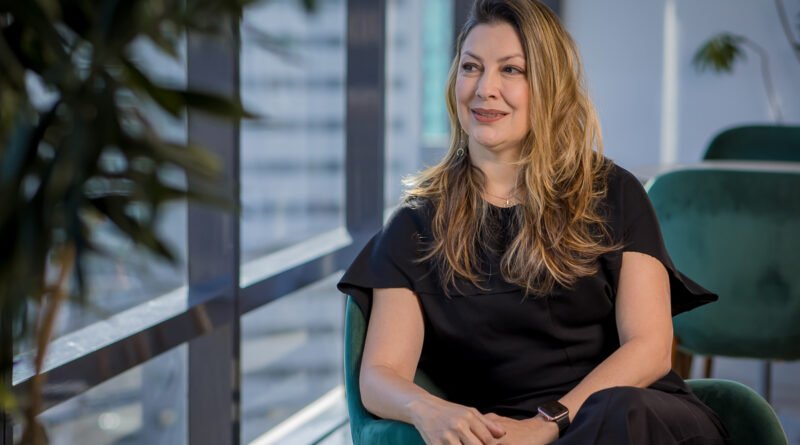 Brasil lidera em mulheres na liderança, mas desafio persiste