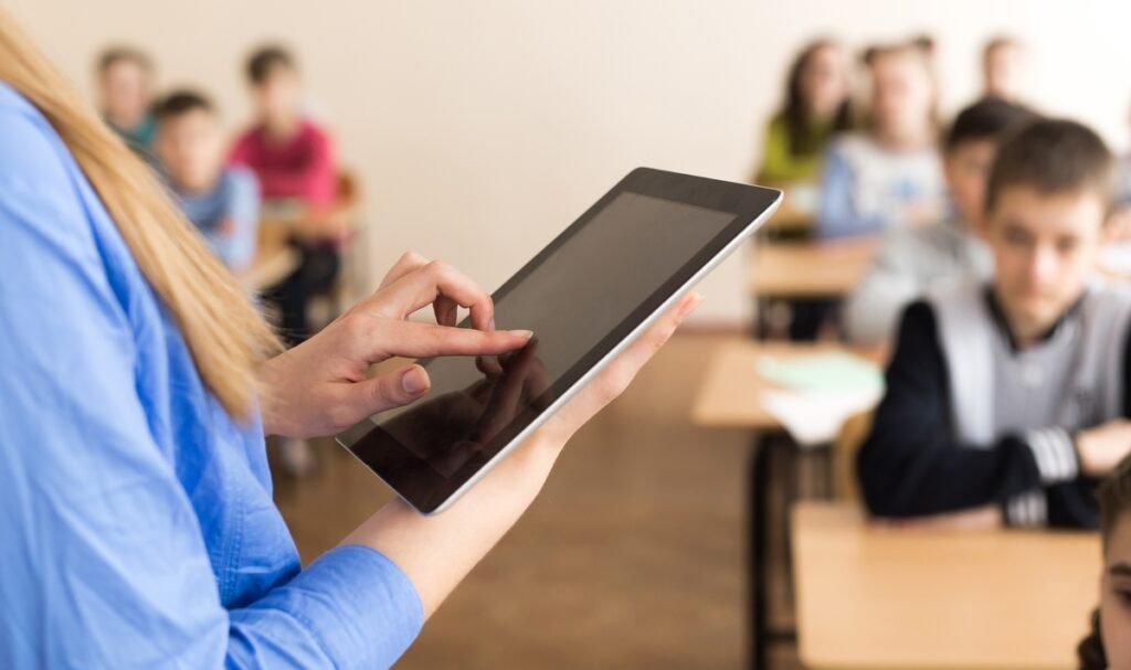 IA na educação ganha espaço exclusivo em evento educacional